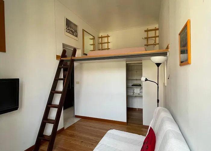 Apartment Grazioso Bilocale In Palazzo Liberty In Zona Porta Susa